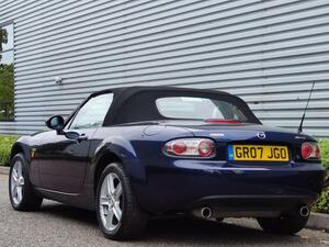 Mazda MX-5 1.8i Icon Euro 4 2dr