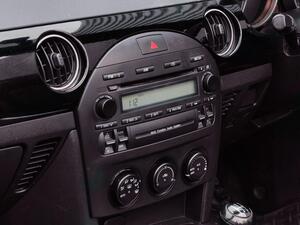 Mazda MX-5 1.8i Icon Euro 4 2dr