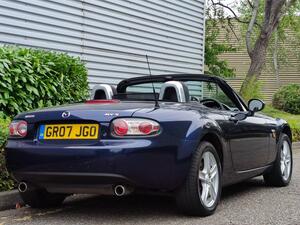Mazda MX-5 1.8i Icon Euro 4 2dr