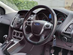 Ford Focus 1.6 TDCi Zetec Navigator Euro 5 (s/s) 5dr