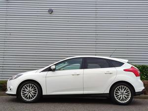 Ford Focus 1.6 TDCi Zetec Navigator Euro 5 (s/s) 5dr