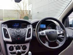 Ford Focus 1.6 TDCi Zetec Navigator Euro 5 (s/s) 5dr