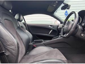 Audi TT 2.0 TFSI Sport S Tronic quattro Euro 5 (s/s) 3dr