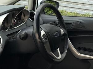 Ford Fiesta 1.4 Zetec 5dr