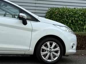 Ford Fiesta 1.4 Zetec 5dr