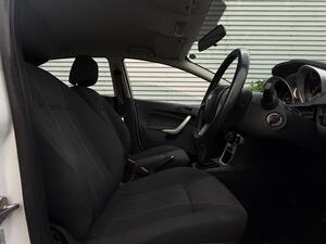 Ford Fiesta 1.4 Zetec 5dr