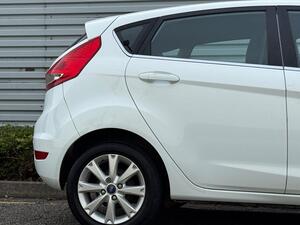 Ford Fiesta 1.4 Zetec 5dr
