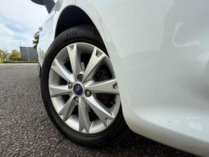 Ford Fiesta 1.4 Zetec 5dr
