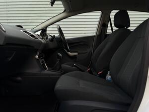 Ford Fiesta 1.4 Zetec 5dr