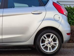 Ford Fiesta 1.25 Zetec Euro 6 5dr