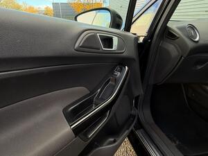 Ford Fiesta 1.0T EcoBoost Titanium EURO 6 (s/s) 3dr