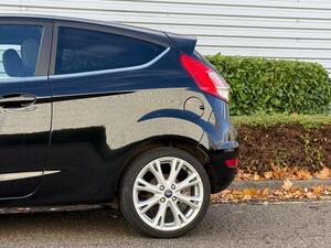Ford Fiesta 1.0T EcoBoost Titanium EURO 6 (s/s) 3dr