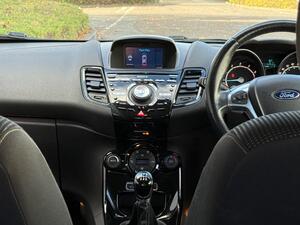 Ford Fiesta 1.0T EcoBoost Titanium EURO 6 (s/s) 3dr