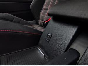 Volkswagen Golf 2.0 TSI GTI Hatchback 3dr Petrol DSG EURO 5 (210 PS)