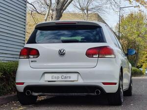 Volkswagen Golf 2.0 TSI GTI Hatchback 3dr Petrol DSG EURO 5 (210 PS)