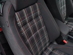 Volkswagen Golf 2.0 TSI GTI Hatchback 3dr Petrol DSG EURO 5 (210 PS)