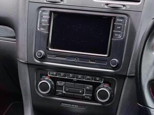 Volkswagen Golf 2.0 TSI GTI Hatchback 3dr Petrol DSG EURO 5 (210 PS)