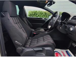 Volkswagen Golf 2.0 TSI GTI Hatchback 3dr Petrol DSG EURO 5 (210 PS)