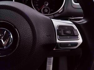 Volkswagen Golf 2.0 TSI GTI Hatchback 3dr Petrol DSG EURO 5 (210 PS)