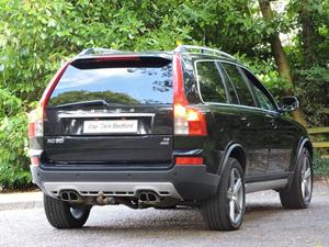 Volvo XC90 2.4 D5 R-Design SE Geartronic AWD 5dr