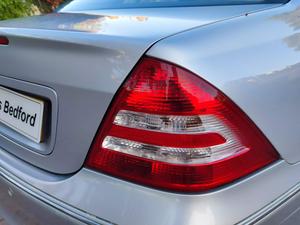 Mercedes-Benz C Class 2.5 C230 Avantgarde SE 7G-Tronic 4dr