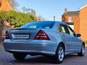 Mercedes-Benz C Class 2.5 C230 Avantgarde SE 7G-Tronic 4dr