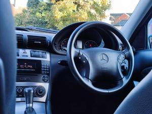 Mercedes-Benz C Class 2.5 C230 Avantgarde SE 7G-Tronic 4dr