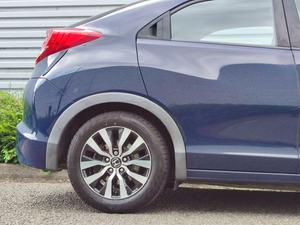 Honda Civic 1.6 i-DTEC ES-T Euro 5 (s/s) 5dr