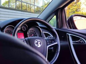 Vauxhall Astra GTC 1.4T SRi Euro 5 (s/s) 3dr
