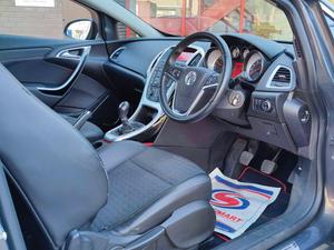 Vauxhall Astra GTC 1.4T SRi Euro 5 (s/s) 3dr