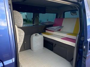 Mazda Bongo 2.0 Petrol Rare, 4 berth manual pop top