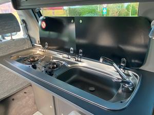 Mazda Bongo 2.0 Petrol Rare, 4 berth manual pop top