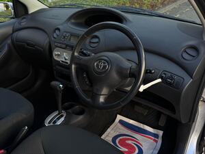 Toyota Yaris 1.3 VVT-i T Spirit 5dr
