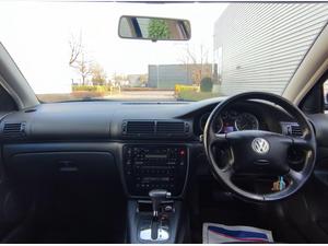 Volkswagen Passat 1.9 TDI PD Highline Plus 5dr