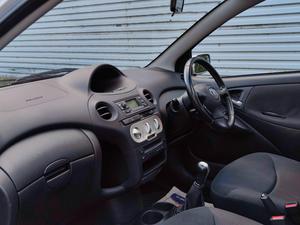 Toyota Yaris 1.3 VVT-i T Spirit 5dr