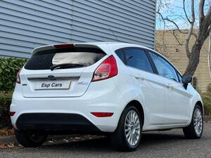 Ford Fiesta 1.0T EcoBoost Titanium EURO 5 (s/s) 5dr