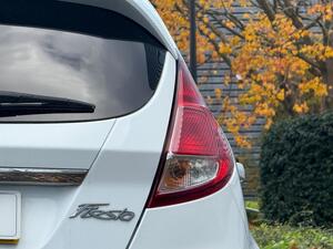 Ford Fiesta 1.0T EcoBoost Titanium EURO 5 (s/s) 5dr
