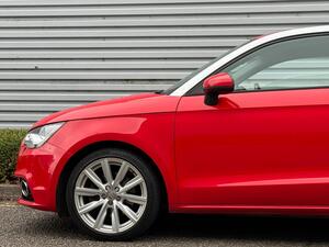 Audi A1 1.6 TDI Sport EURO 5 (s/s) 3dr