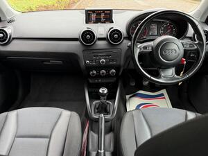 Audi A1 1.6 TDI Sport EURO 5 (s/s) 3dr