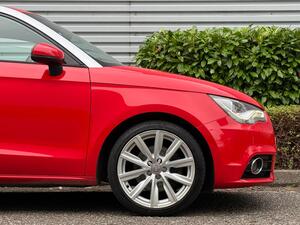 Audi A1 1.6 TDI Sport EURO 5 (s/s) 3dr