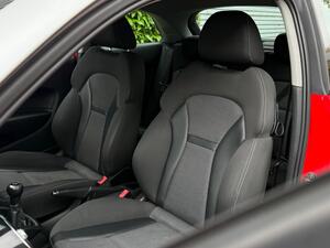 Audi A1 1.6 TDI Sport EURO 5 (s/s) 3dr