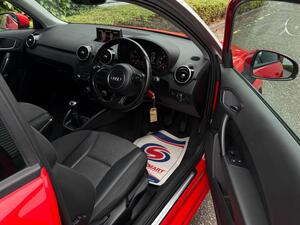 Audi A1 1.6 TDI Sport EURO 5 (s/s) 3dr