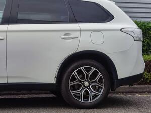 Mitsubishi Outlander 2.2 DI-D GX3 4WD Euro 5 (s/s) 5dr