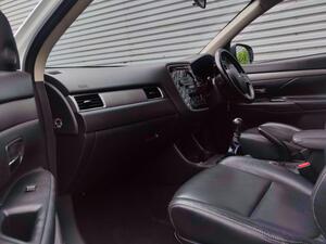 Mitsubishi Outlander 2.2 DI-D GX3 4WD Euro 5 (s/s) 5dr