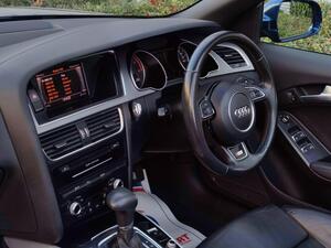 Audi A5 Cabriolet 2.0 TDI S LINE Multitronic EURO 5 (s/s) 2dr