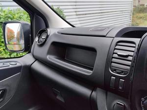 Vauxhall Vivaro 1.6 CDTi 2900 Sportive L2 H1 Euro 5 5dr