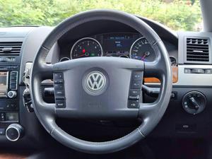 Volkswagen Touareg 2.5 TDI DPF SE 5dr