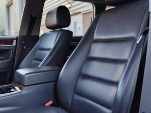 Volkswagen Touareg 2.5 TDI DPF SE 5dr