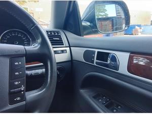 Volkswagen Touareg 2.5 TDI DPF SE 5dr