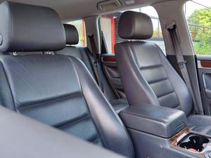 Volkswagen Touareg 2.5 TDI DPF SE 5dr